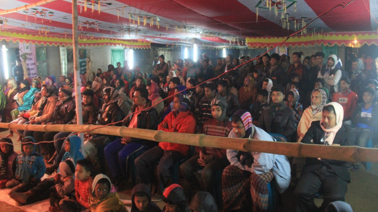 Folk artists performance