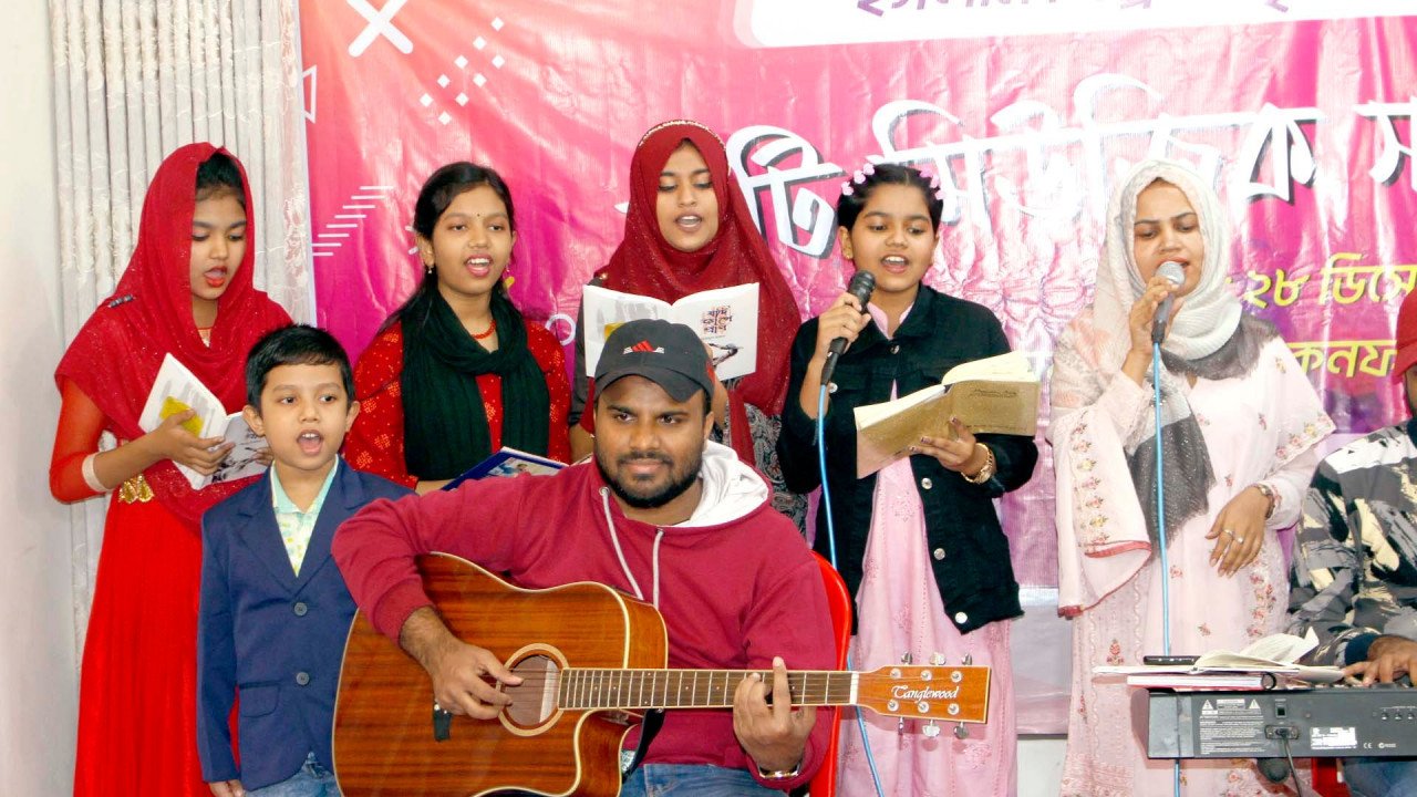 Child artists' group song