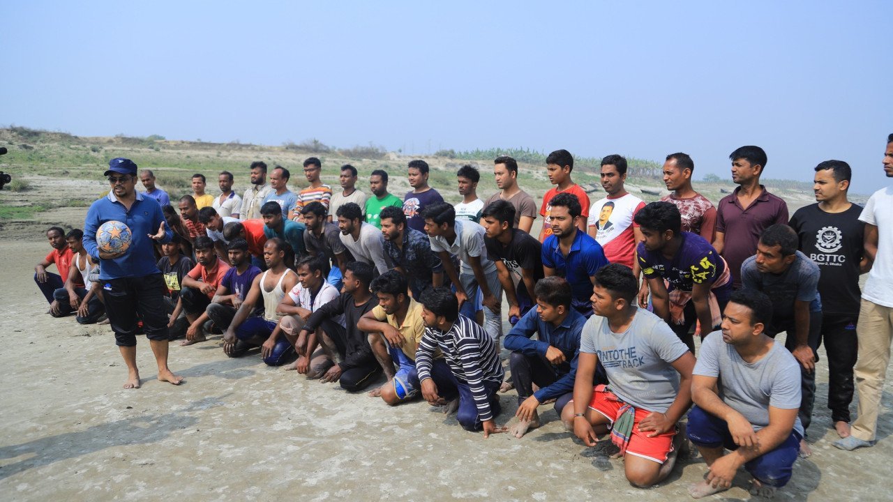 Group photo before a match